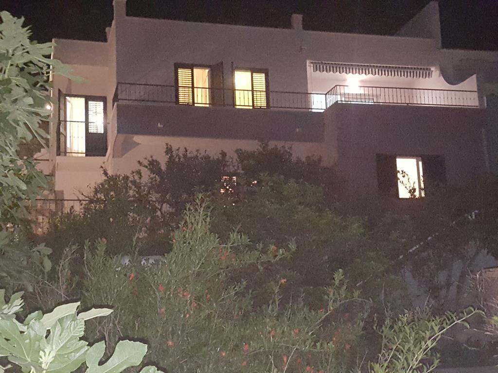 פודגורה Apartments Pero מראה חיצוני תמונה