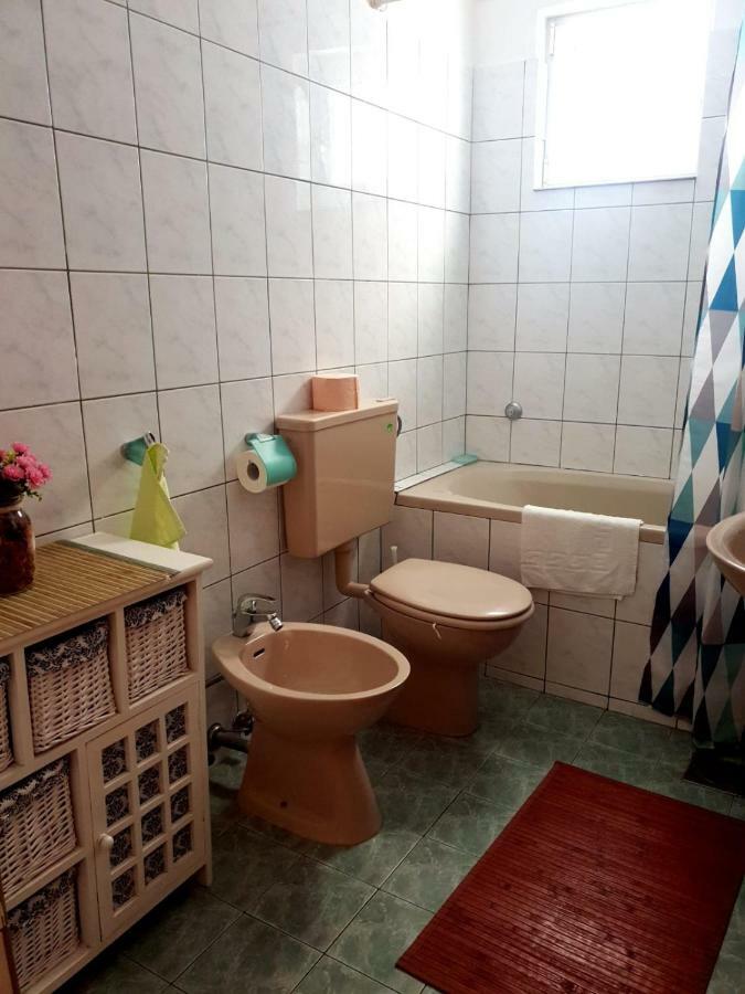 פודגורה Apartments Pero מראה חיצוני תמונה